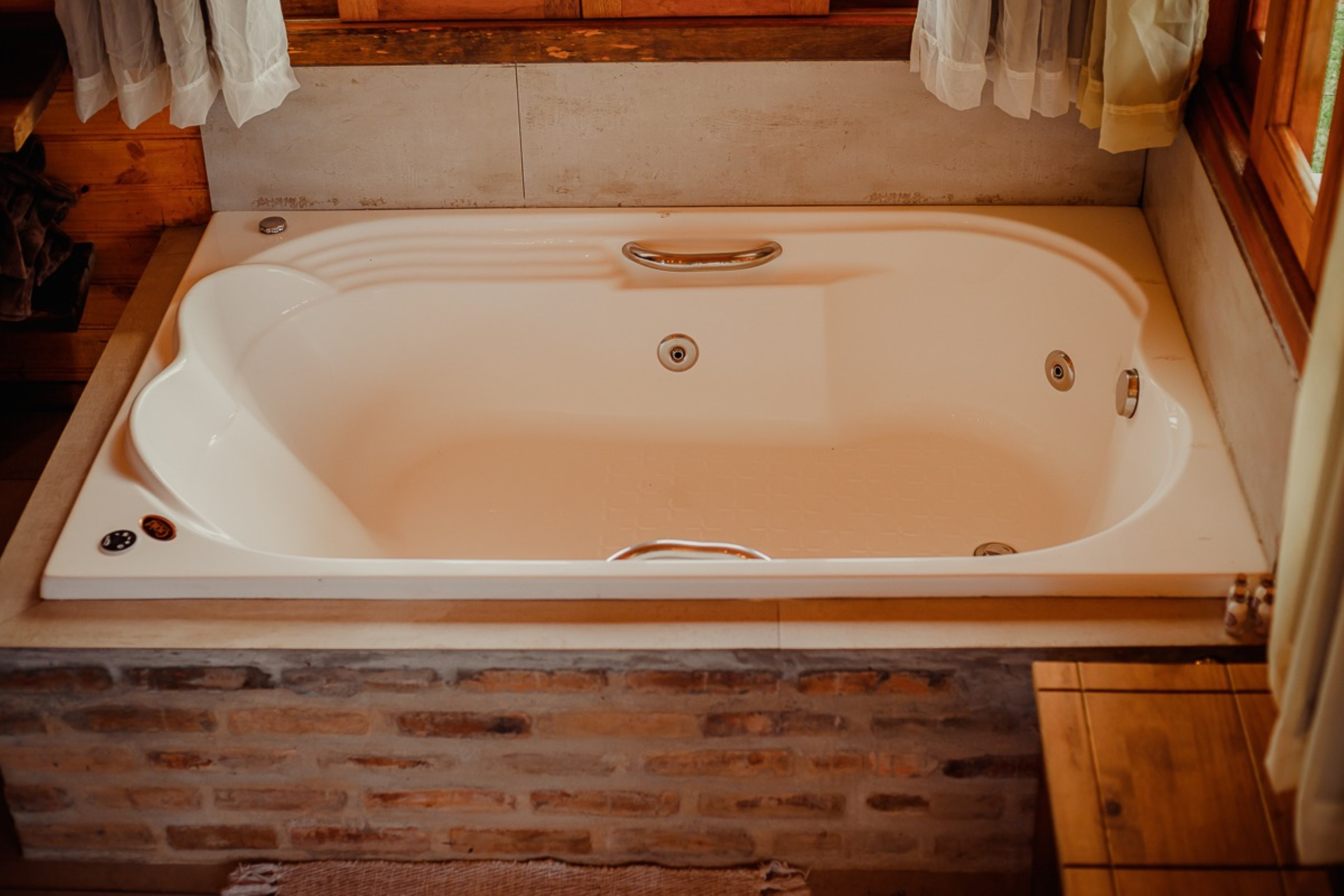 Banheira de hidromassagem da Cabana Premium
